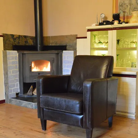 Spacious With Sauna In Celles Sur Plaine Semesterbostad *